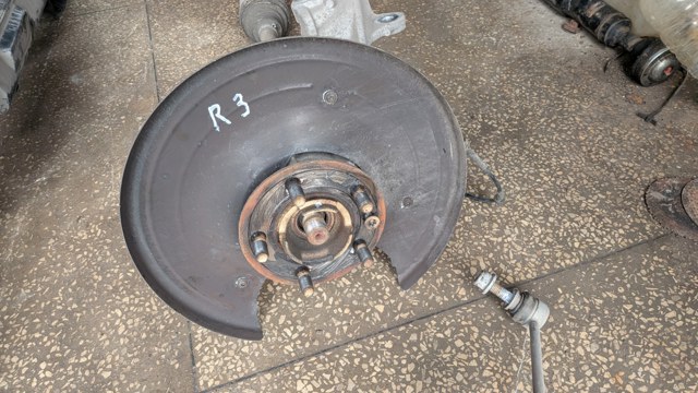 Захист гальмівного диска заднього, правий LR062312 LAND ROVER