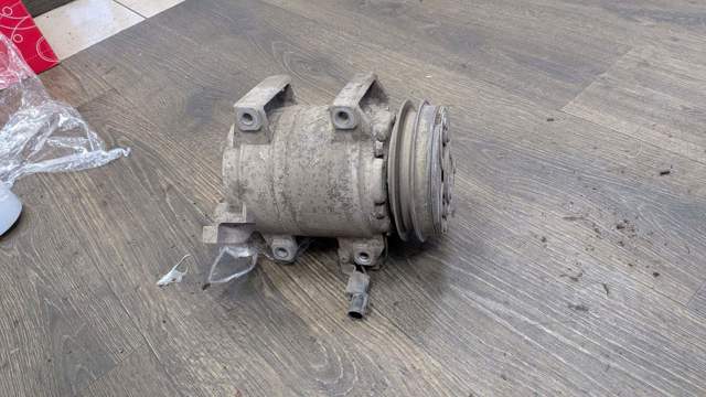 Компресор кондиціонера MN123626 MITSUBISHI