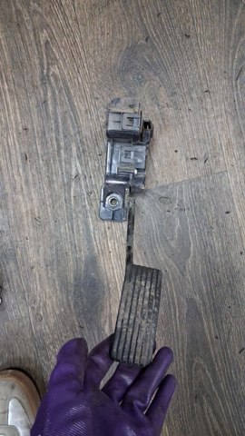 Педаль акселератора MR992933 MITSUBISHI