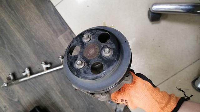 Помпа водяна, (насос) охолодження PEDD15010A MAZDA