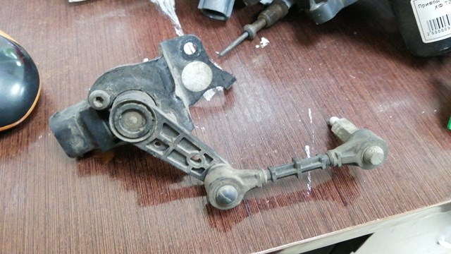 Датчик рівня положення кузова, передній правий T2H3166 JAGUAR