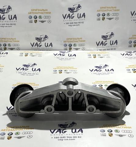 Подушка коробки передач 97037511801 PORSCHE