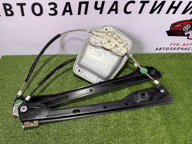 Склопідйомник передньої правої двері 1K3837462B VAG
