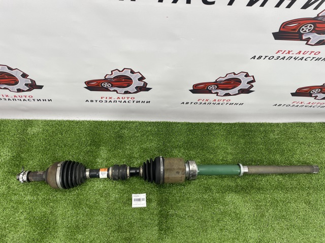 Піввісь передня, права 391003JT0A NISSAN