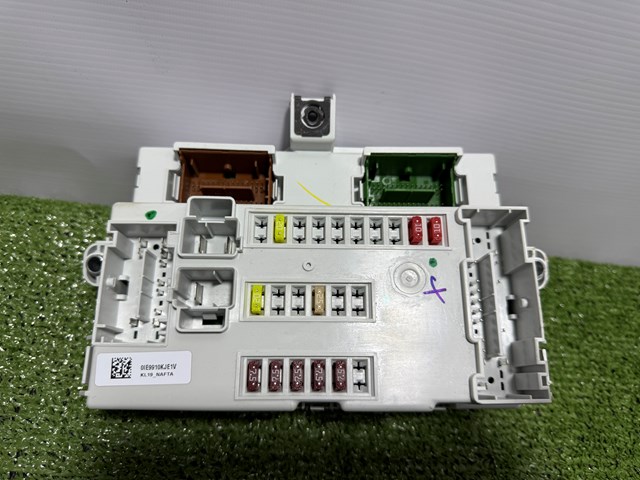 Корпус запобіжників 68412070AB CHRYSLER
