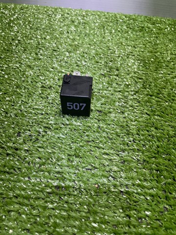 Реле Volkswagen Passat B6