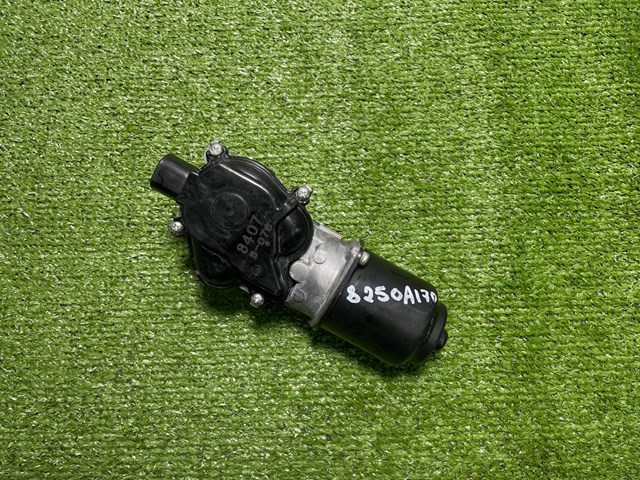 Двигун склоочисника лобового скла (трапеції) 8250A170 MITSUBISHI