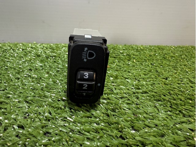 Кнопка коректора фар 8614A038 MITSUBISHI