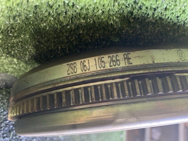 Маховик зчеплення 06J105266AE VAG