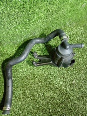 Водяний насос охолодження електричний додатковий 11515A36581 BMW