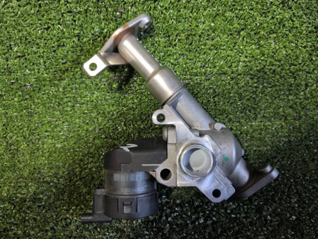Клапан EGR рециркуляції газів 11717563241 BMW