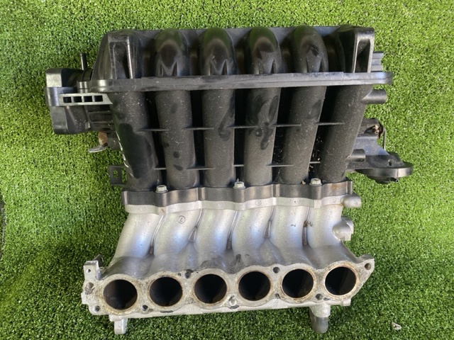 Колектор впускний верхній 1542A098 MITSUBISHI