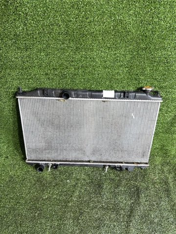 Радіатор охолодження двигуна 214608J000 NISSAN