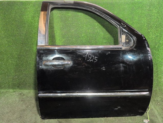 Дверка передня права 22892590 GM