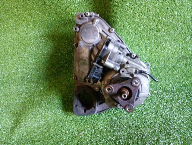 Раздатка (коробка роздавальна) 27107643758 BMW