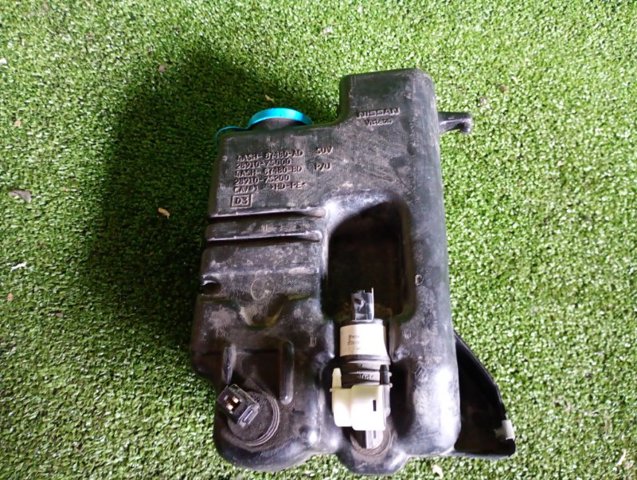 Бачок омивайки 289107S000 NISSAN