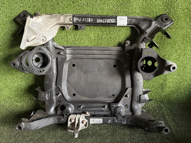Передня балка 31116788965 BMW