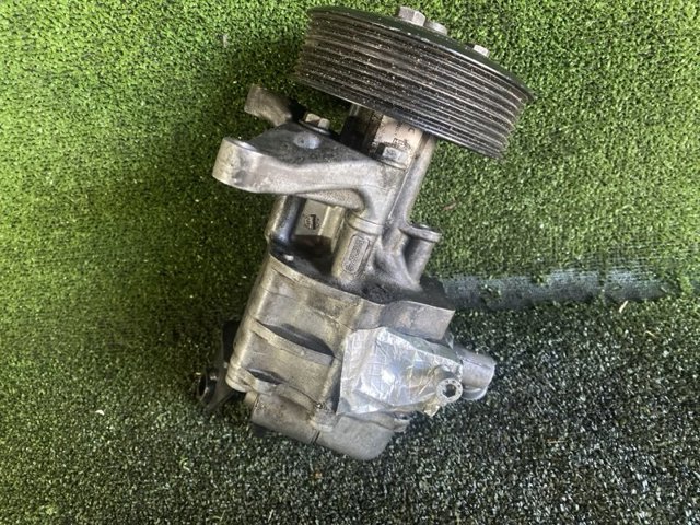 Насос ГУР (підсилювача керма) 32416794350 BMW
