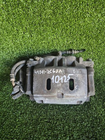 Супорт гальмівний, передній, лівий 41011ZC60A NISSAN
