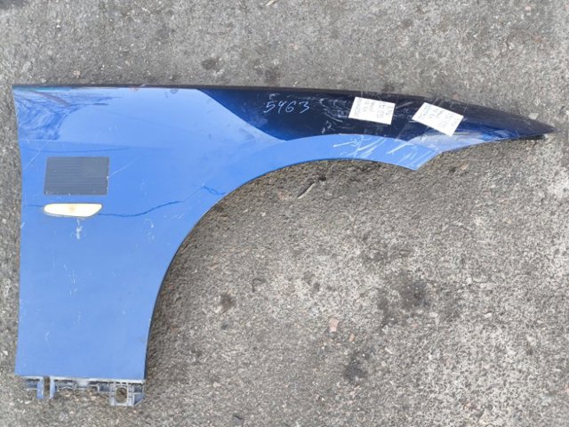 Переднє праве крило 41357168988 BMW