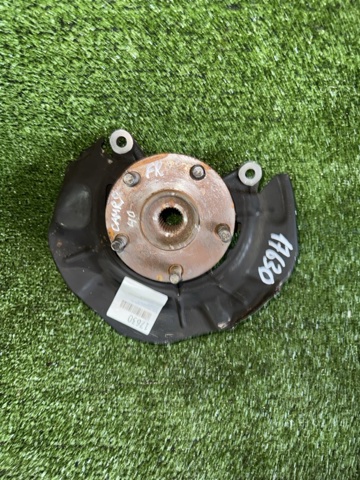 Цапфа поворотного кулака 4321258010 TOYOTA