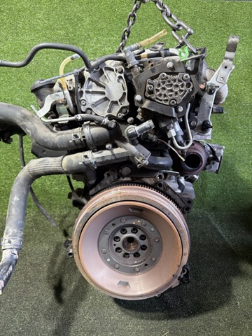 Двигун у зборі 4HK MITSUBISHI