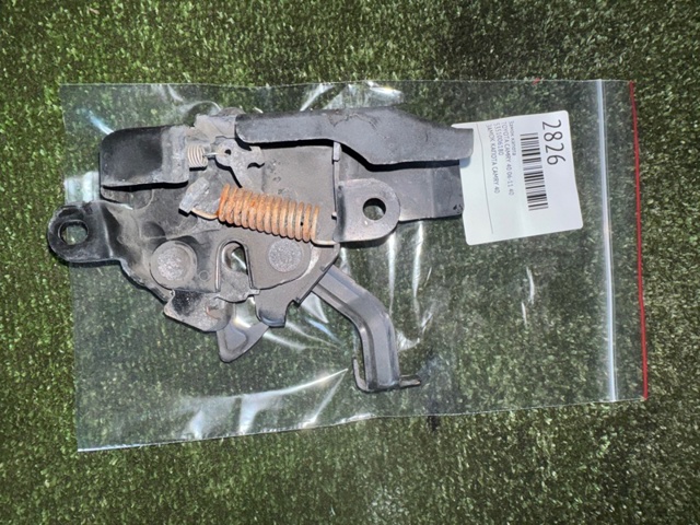 Замок кришки капота 5351006180 TOYOTA