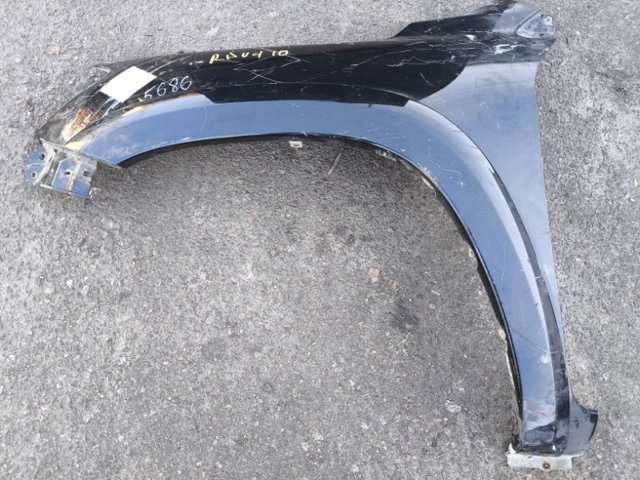 Ліве переднє крило 5380242190 TOYOTA