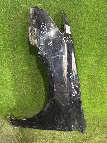 Переднє ліве крило 5381233180 TOYOTA