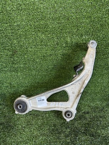 Правий важіль передній нижній підвіски 545003JA0C NISSAN
