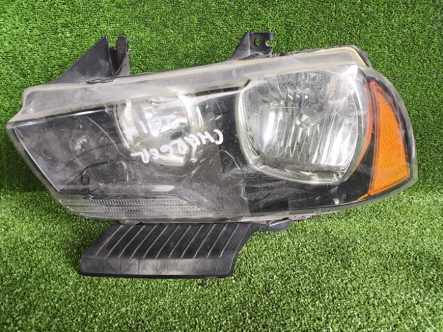 Основна фара в зборі ліва 57010411AE CHRYSLER