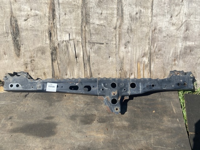 Підсилювач бампера 5710412270 TOYOTA
