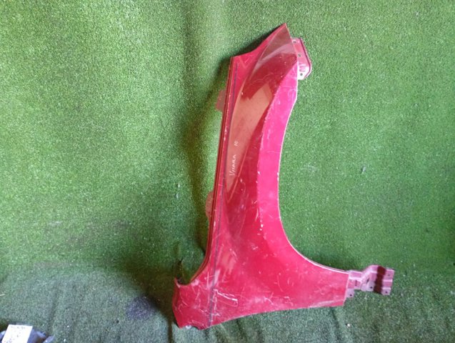 Переднє праве крило 5760065810 SUZUKI