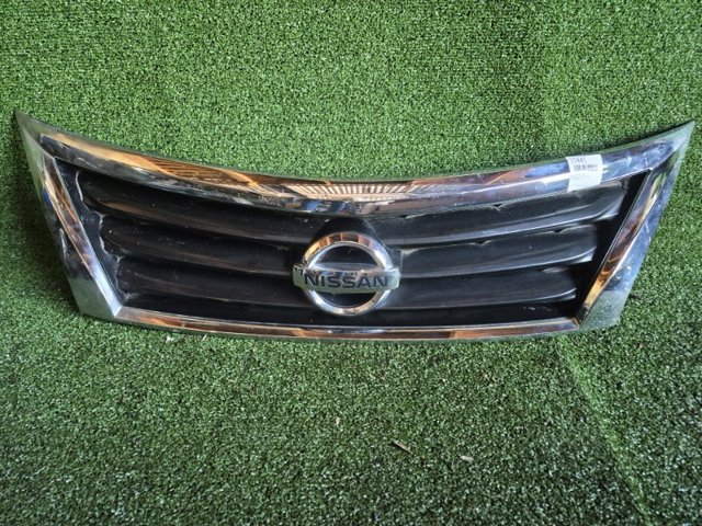 Захисна решітка радіатора 623103TA0A NISSAN