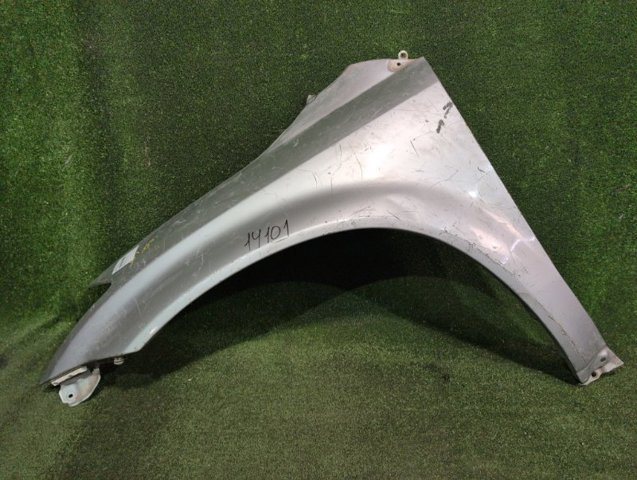 Бічна частина передня ліва 63113CA030 NISSAN