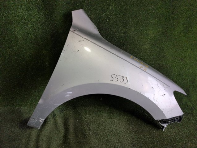 Переднє праве крило 663200W500 HYUNDAI