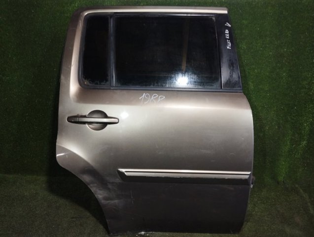 Двері задні, праві Honda Pilot II