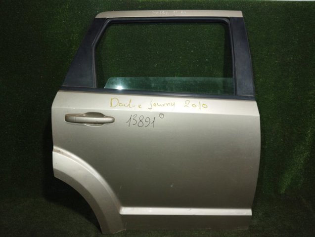 Двері задні, праві 68040232AA CHRYSLER