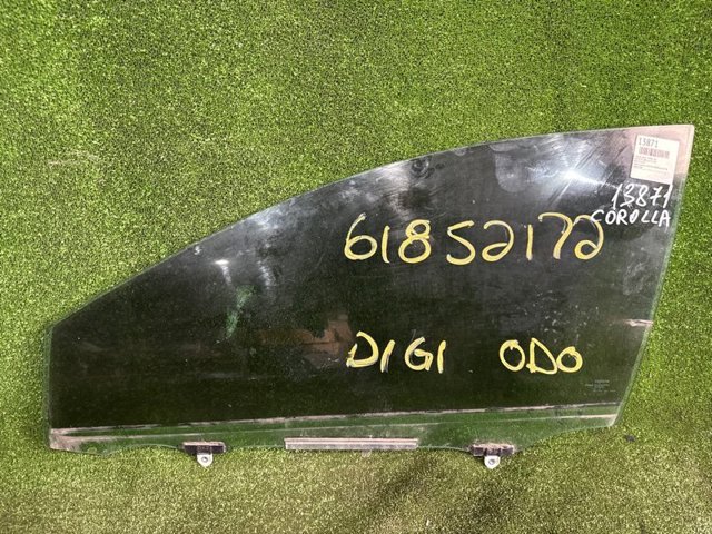 Скло водійських дверей 6810202430 TOYOTA