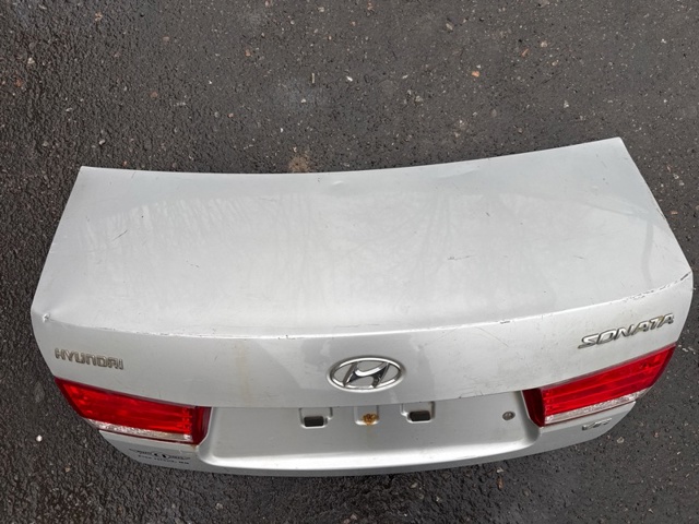 Кришка багажника кузова 692003K022 HYUNDAI