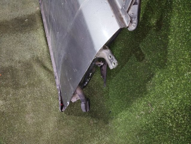 Дверка передня права 760042P010 HYUNDAI