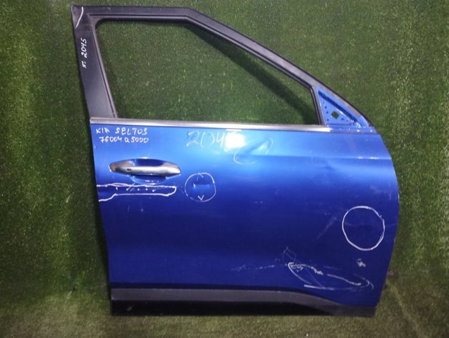 Дверка передня права 76004Q5000 HYUNDAI