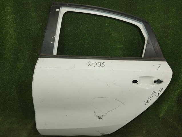 Двері пасажирськи задні ліві 77003M7000 HYUNDAI
