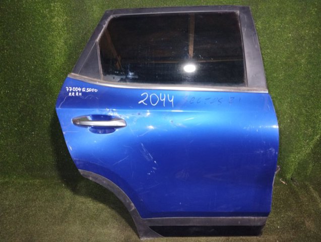 Двері пасажирські задні праві 77004Q5000 HYUNDAI
