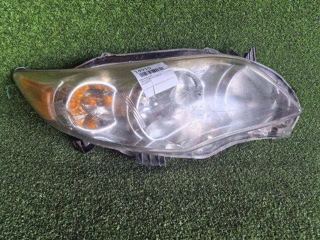 Фара передня права 8111002670 TOYOTA