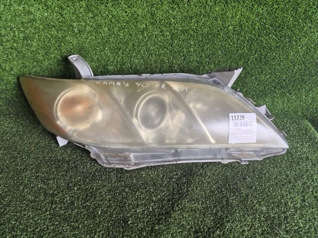 Фара основна права 8111006201 TOYOTA
