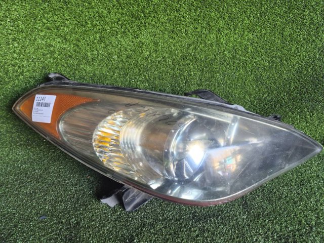 Фара комбінована, передня 81110AA080 TOYOTA