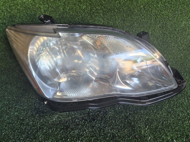 Фара комбінована, передня 81110AC050 TOYOTA