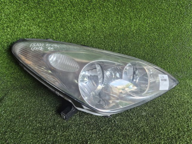 Права блок фара 8113033450 TOYOTA