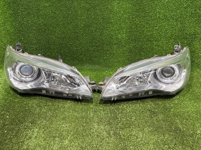 Блок фара ліва 8115006D90 TOYOTA